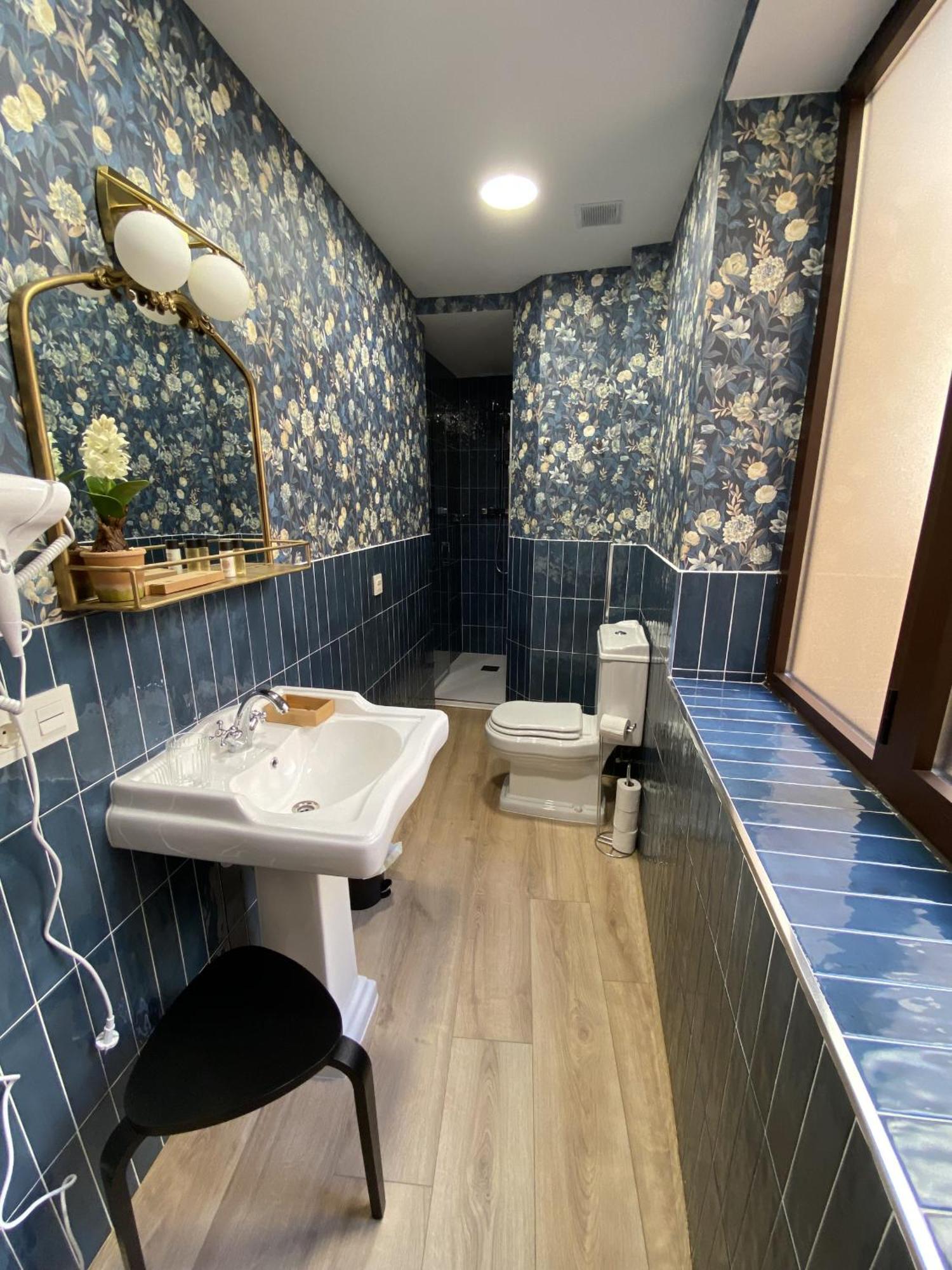Apartamentos Penalara Segovia Bagian luar foto